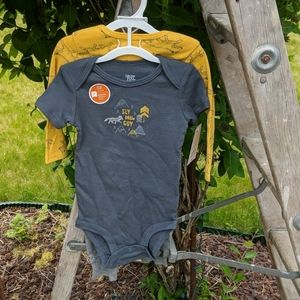 3 piece Carter's set. NWT Super cute!